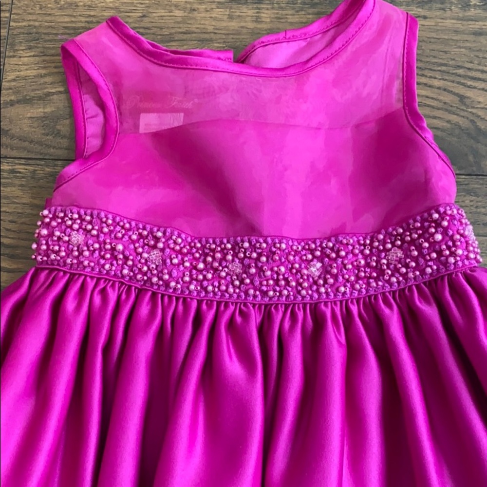 Dress - Picture 3 of 4